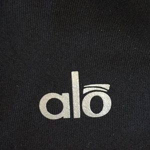 ALO Yoga Tops - Alo black tank, sz s, 57425 ALO Yoga Tops - Alo black tank, sz s, 57425